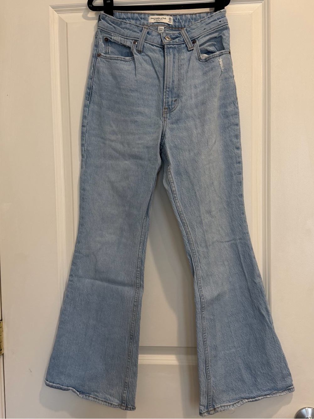SIZE 25 Curve Love | Abercrombie & Fitch Vintage Flare High Rise Jeans - Blue
